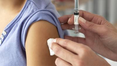 Αντιγριπικός εμβολιασμός για την εποχική γρίπη στο κοινωνικό ιατρείο Ναυπλίου