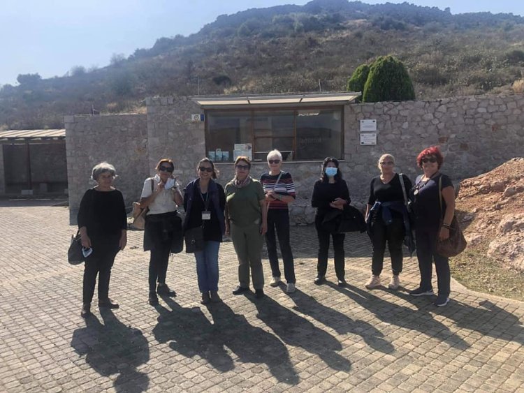 Με επιτυχία πραγματοποιήθηκε η επίσκεψη &amp; ξενάγηση στην Ακρόπολη Μιδέας και το Μυκηναϊκό Νεκροταφείο των Δενδρών