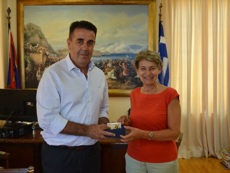 Τον Δήμαρχο Ναυπλιέων Δημήτρη Κωστούρο επισκέφθηκε η Γενική Διευθύντρια της UNESCO Irina Bokova